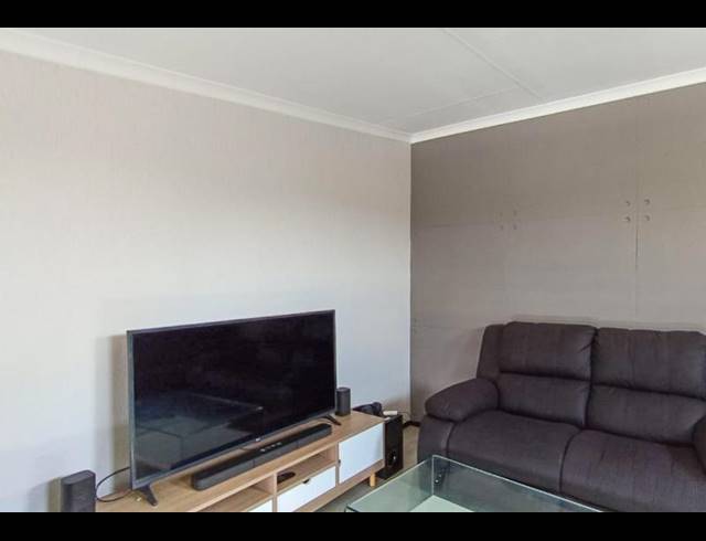 2 BEDROOM APARTMENT FOR SALE IN BROADACRES